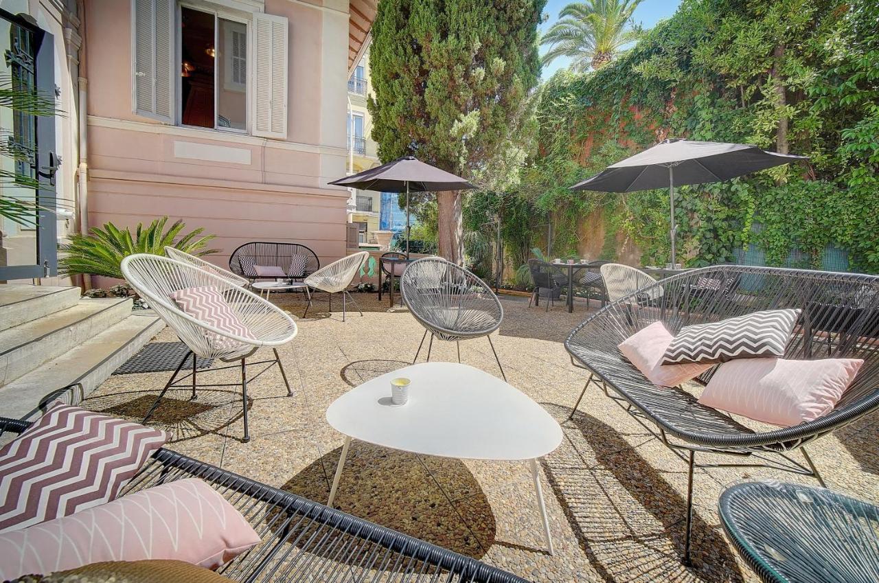 Villa Claudia Hotel Cannes Centre - Parking Eksteriør billede